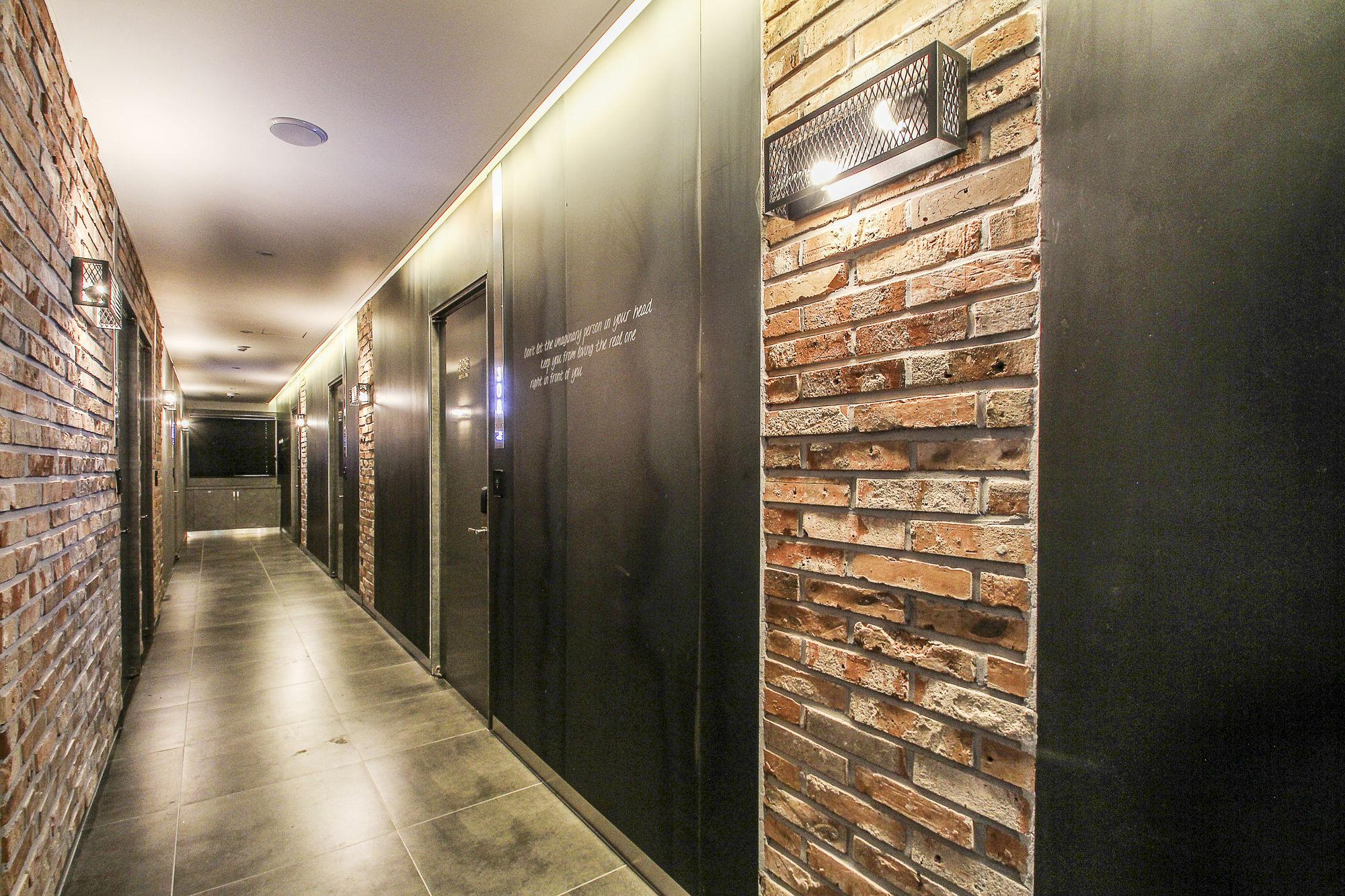 Hotel 2.4 Seoul Exterior photo