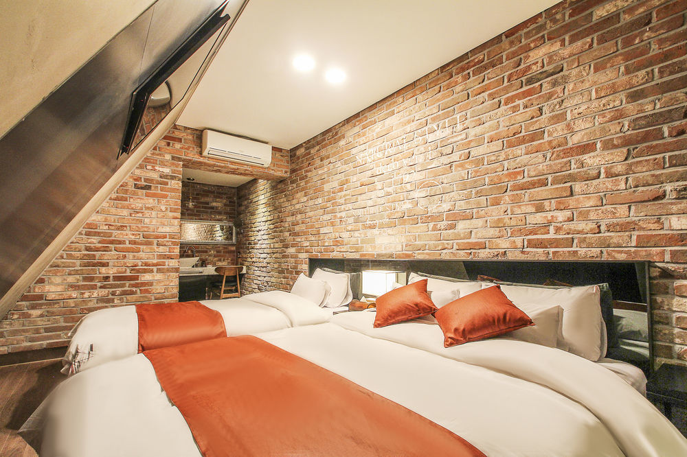 Hotel 2.4 Seoul Exterior photo